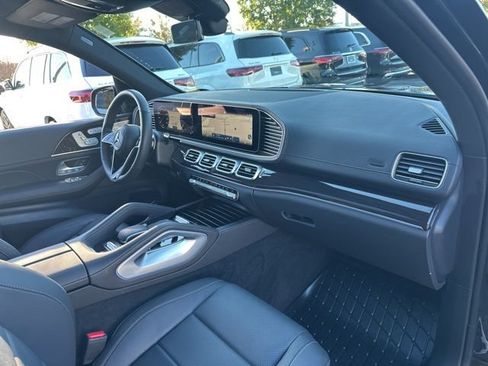 Used 2025 Mercedes-Benz GLS 450 4MATIC image 34