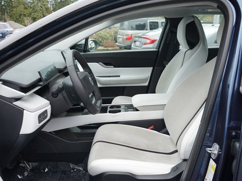 Used 2023 Fisker Ocean One image 21