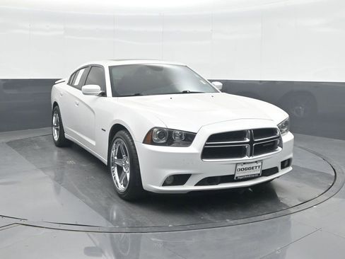 Used 2014 Dodge Charger R/T image 8