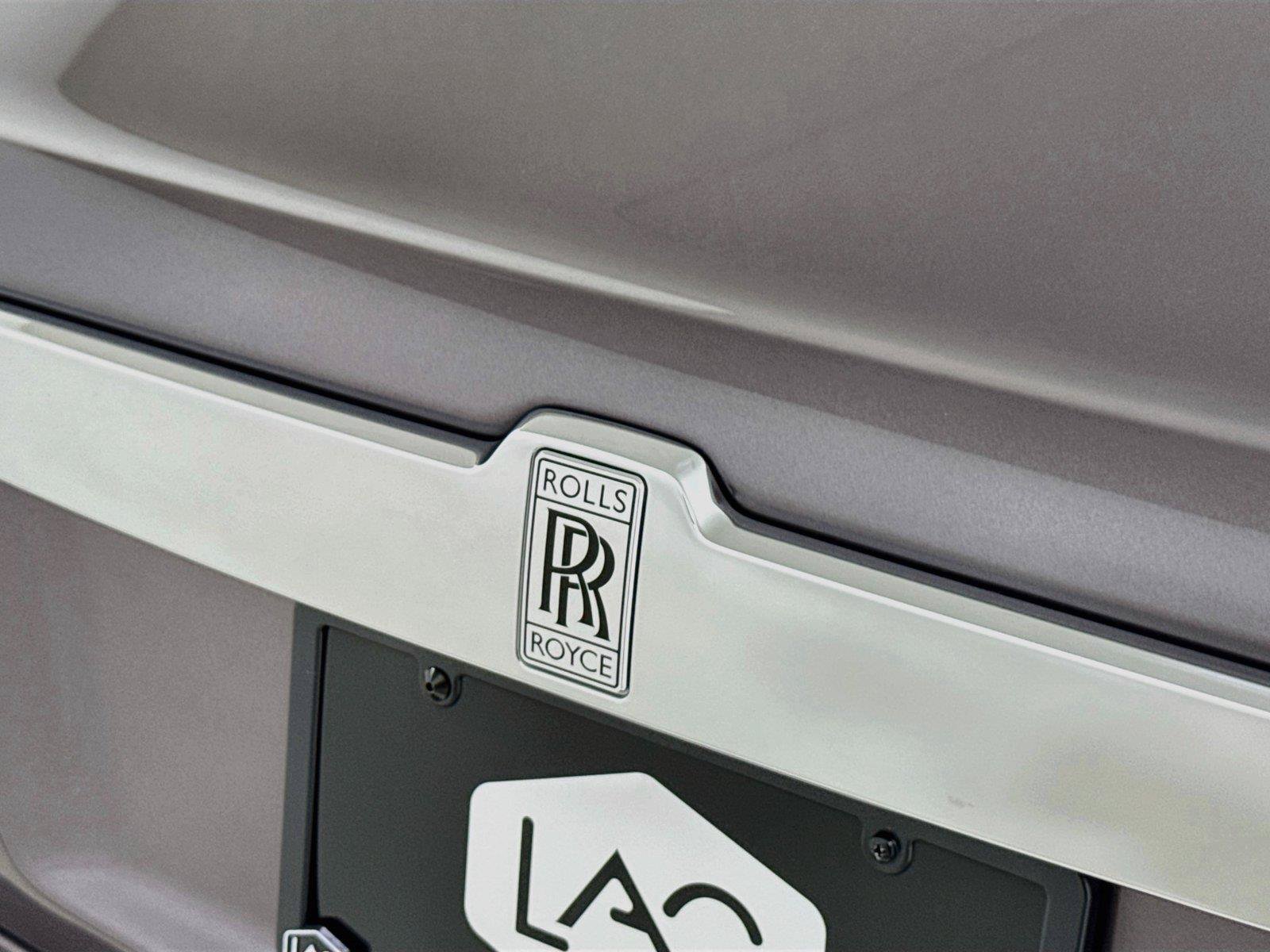 Used 2019 Rolls-Royce Ghost RWD image 40