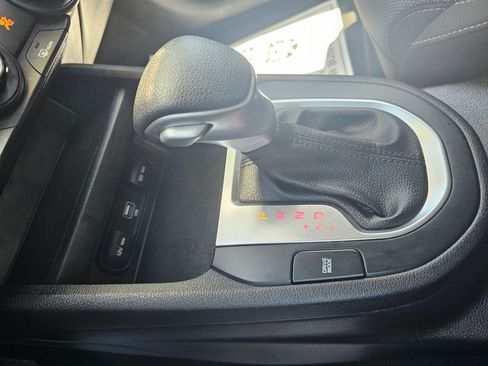 Used 2023 Kia Forte LXS FWD image 20