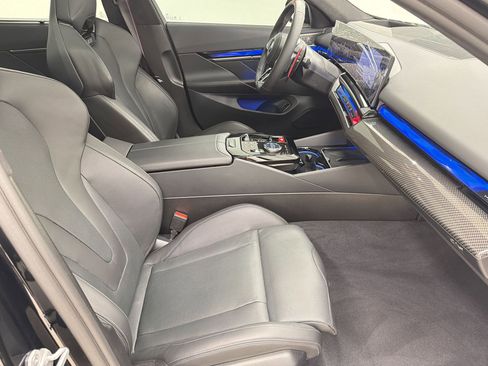 Certified 2025 BMW M5 Touring AWD/4WD image 28