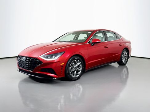 Used 2021 Hyundai Sonata SEL w/ Preferred Accessory Package FWD image 4