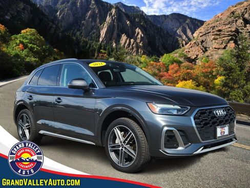 Used 2021 Audi Q5 e Premium Plus w/ Premium Plus Package AWD/4WD image 1