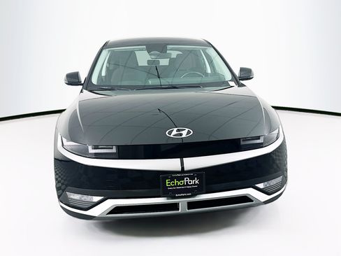 Used 2024 Hyundai Ioniq 5 SE RWD image 2
