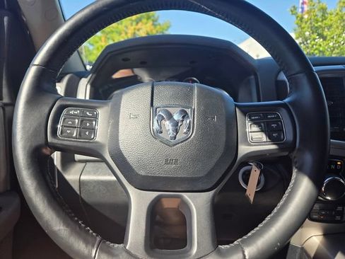 Used 2017 RAM 1500 Big Horn AWD/4WD image 22