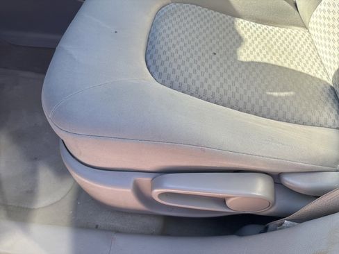 Used 2008 Chevrolet HHR LS image 7