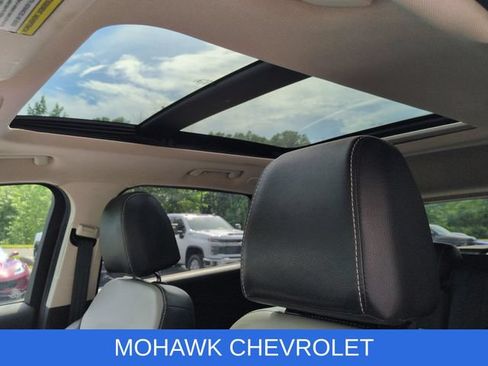 Used 2017 Ford Escape SE w/ Equipment Group 201A AWD/4WD image 18