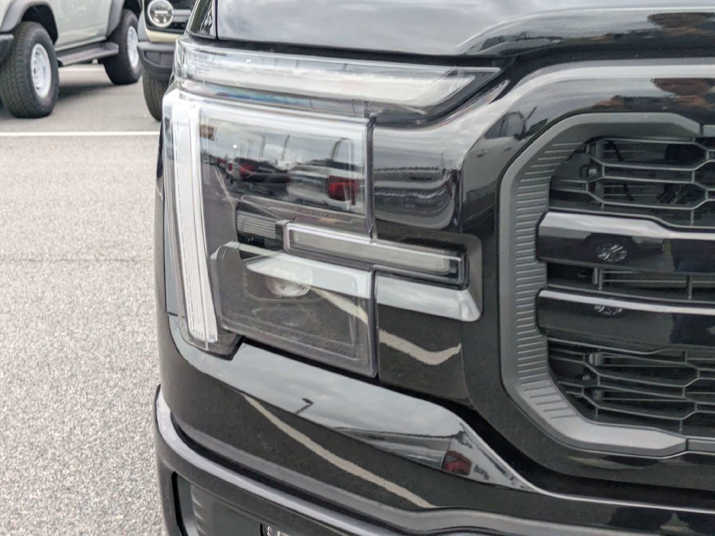 New 2026 Ford F150 Lariat w/ Equipment Group 501A Mid AWD/4WD image 11
