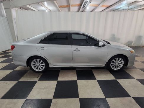 Used 2013 Toyota Camry XLE image 5