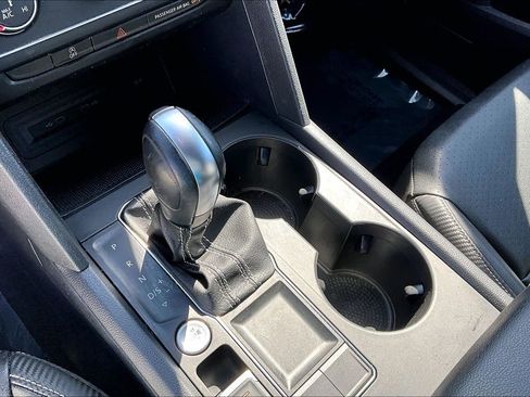 Certified 2023 Volkswagen Atlas Cross Sport SE image 28