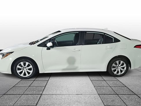 Used 2024 Toyota Corolla LE image 8