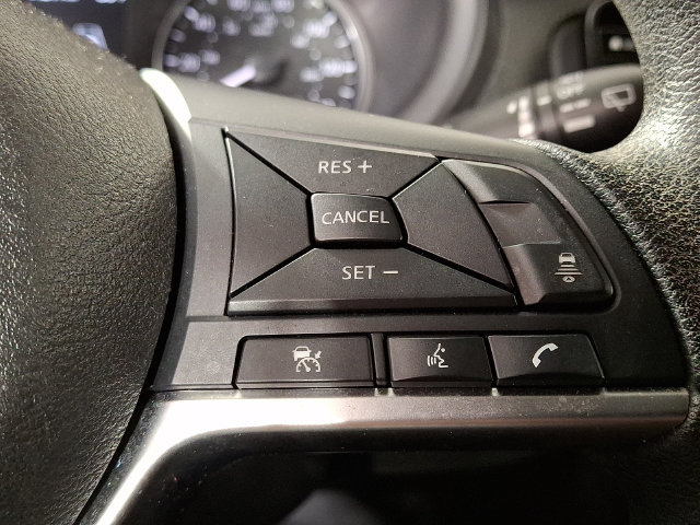 Used 2023 Nissan Kicks SV FWD image 21