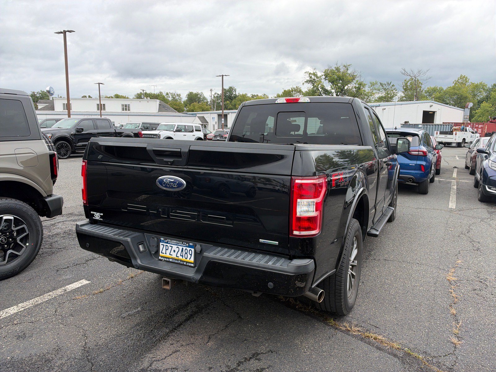 Used 2018 Ford F150 XLT w/ Equipment Group 302A Luxury AWD/4WD image 5