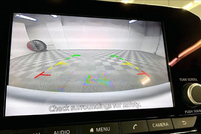 Used 2025 Nissan Pathfinder SV FWD image 28