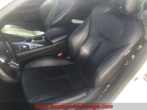 Used 2017 INFINITI Q60 3.0t w/ Premium Plus Package 3.0T RWD image 12