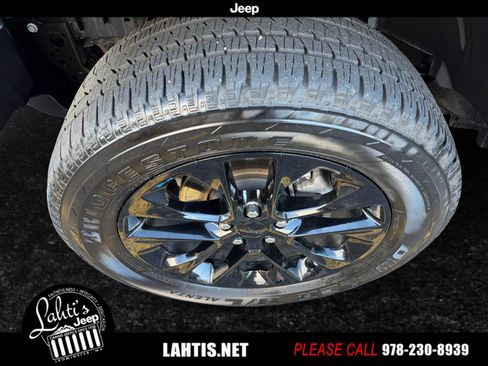 Used 2022 Jeep Wrangler Unlimited Sahara image 21