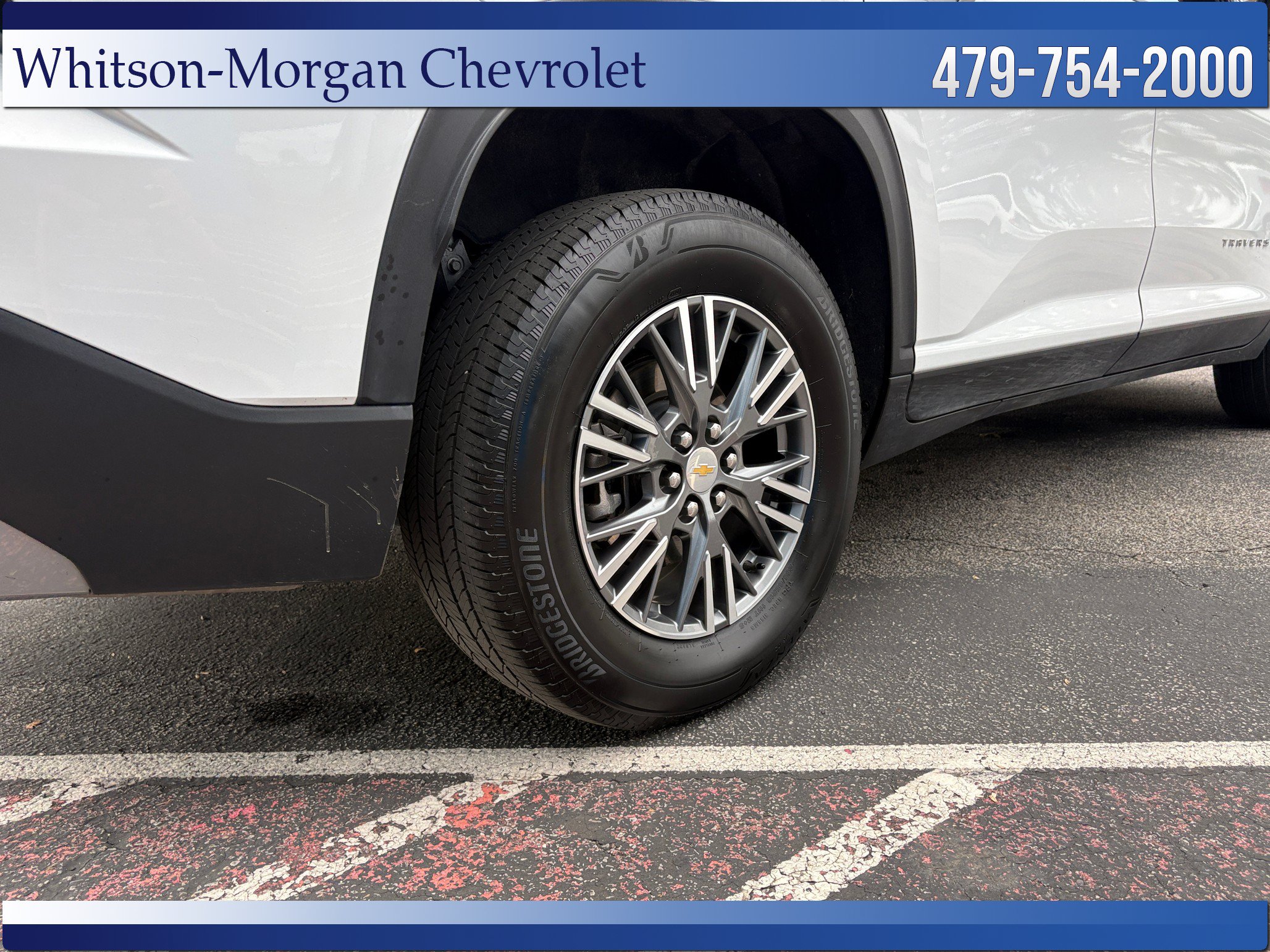 Used 2025 Chevrolet Traverse LT FWD image 37