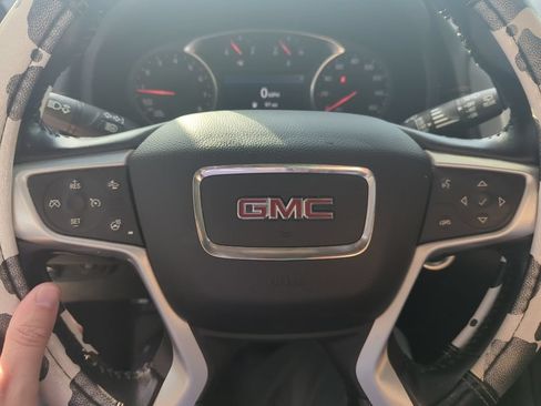 Used 2020 GMC Terrain SLT w/ Preferred Package FWD image 10