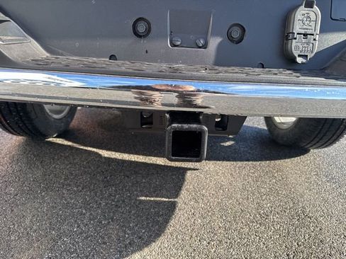 New 2026 RAM 1500 4x4 Crew Cab image 27