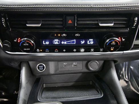 Used 2023 Nissan Rogue SL w/ SL Premium Package AWD/4WD image 28