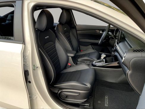 Used 2023 Kia Forte GT-Line w/ GT-Line Premium Package FWD image 28