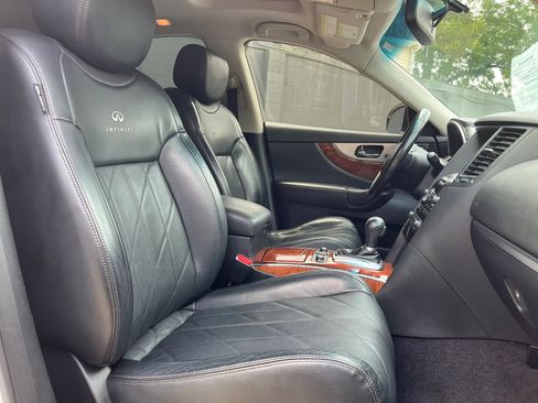 Used 2014 INFINITI QX70 2WD w/ Premium Package image 17