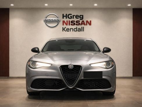 Used 2023 Alfa Romeo Giulia Sprint RWD image 5