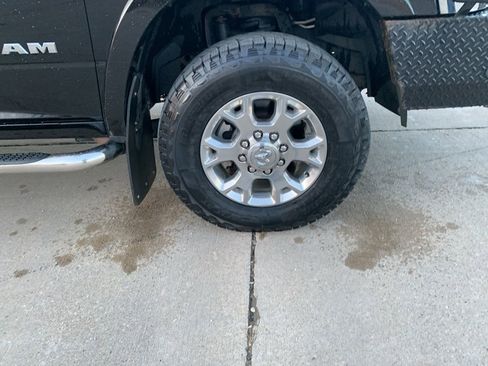 Used 2021 RAM 3500 Laramie image 12