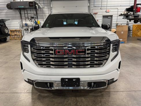 Used 2024 GMC Sierra 1500 Denali w/ Technology Package image 33