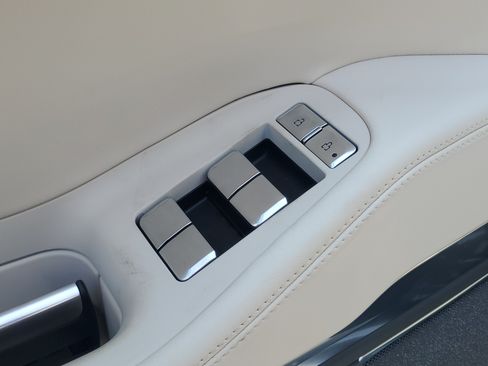 New 2027 Lincoln Navigator L Reserve AWD/4WD image 9