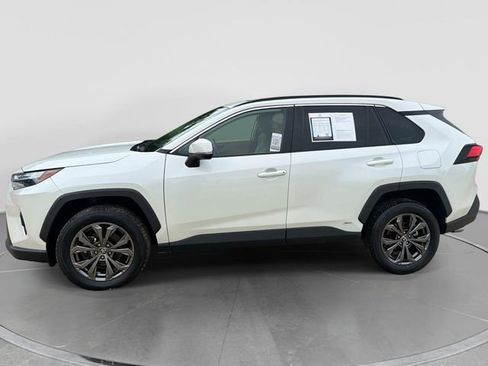 Used 2022 Toyota RAV4 XLE Premium AWD/4WD image 2