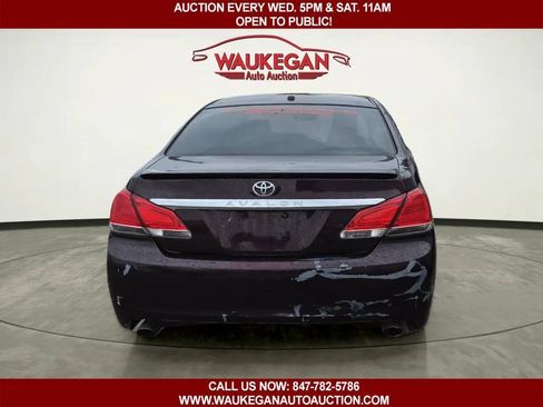 Used 2011 Toyota Avalon FWD image 6