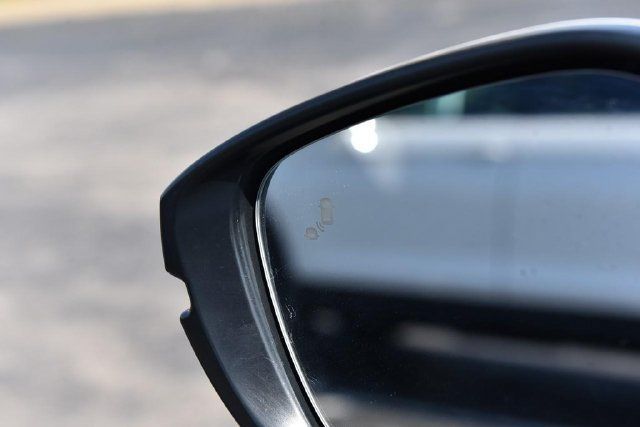 Used 2022 Honda Civic Sport Touring image 9