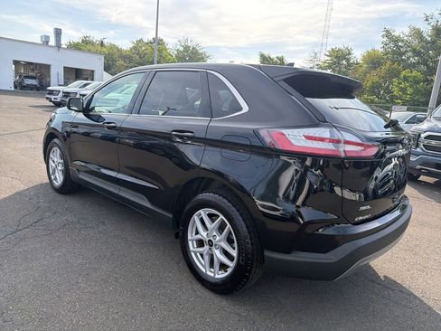 Used 2024 Ford Edge SEL w/ Convenience Package AWD/4WD image 3