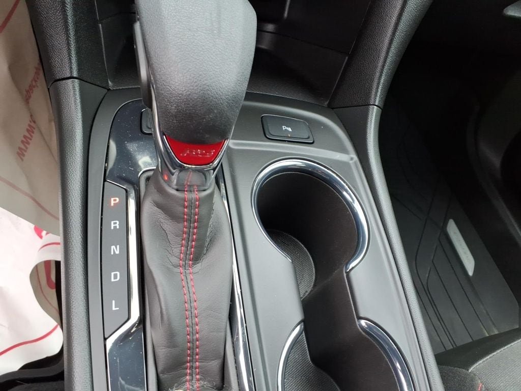 Used 2024 Chevrolet Equinox RS AWD/4WD image 23
