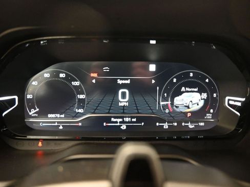 Used 2023 GMC Yukon XL Denali Ultimate image 12