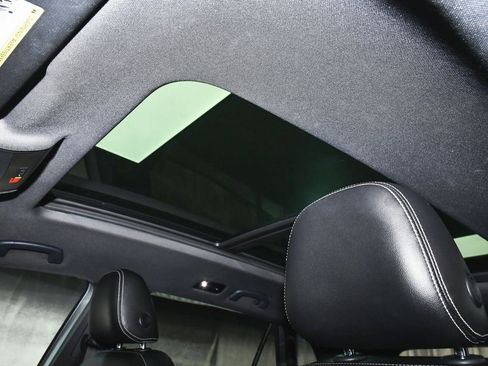 Used 2021 Volkswagen Atlas Cross Sport SEL R-Line image 46