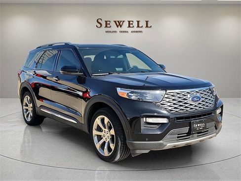 Used 2020 Ford Explorer Platinum w/ Premium Technology Package image 5