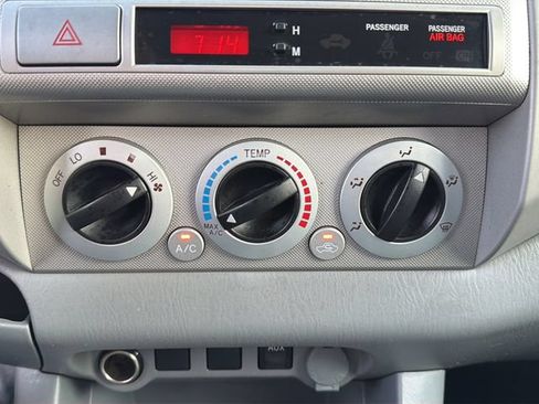 Used 2010 Toyota Tacoma 4x4 Double Cab w/ TRD Sport Pkg image 15