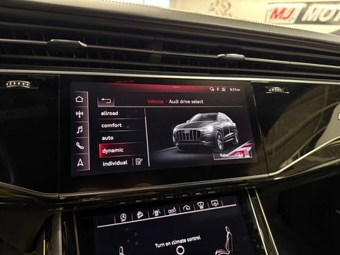 Used 2019 Audi Q8 Prestige w/ Luxury Package image 30