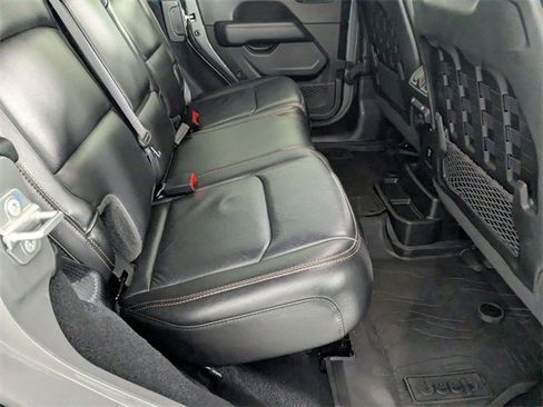 Used 2022 Jeep Wrangler Unlimited Rubicon w/ Trailer Tow Package image 30