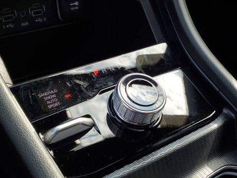 New 2025 Jeep Grand Cherokee Limited w/ Black Appearance Package image 12