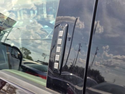 Used 2018 Ford F150 XLT w/ Equipment Group 301A Mid RWD image 10