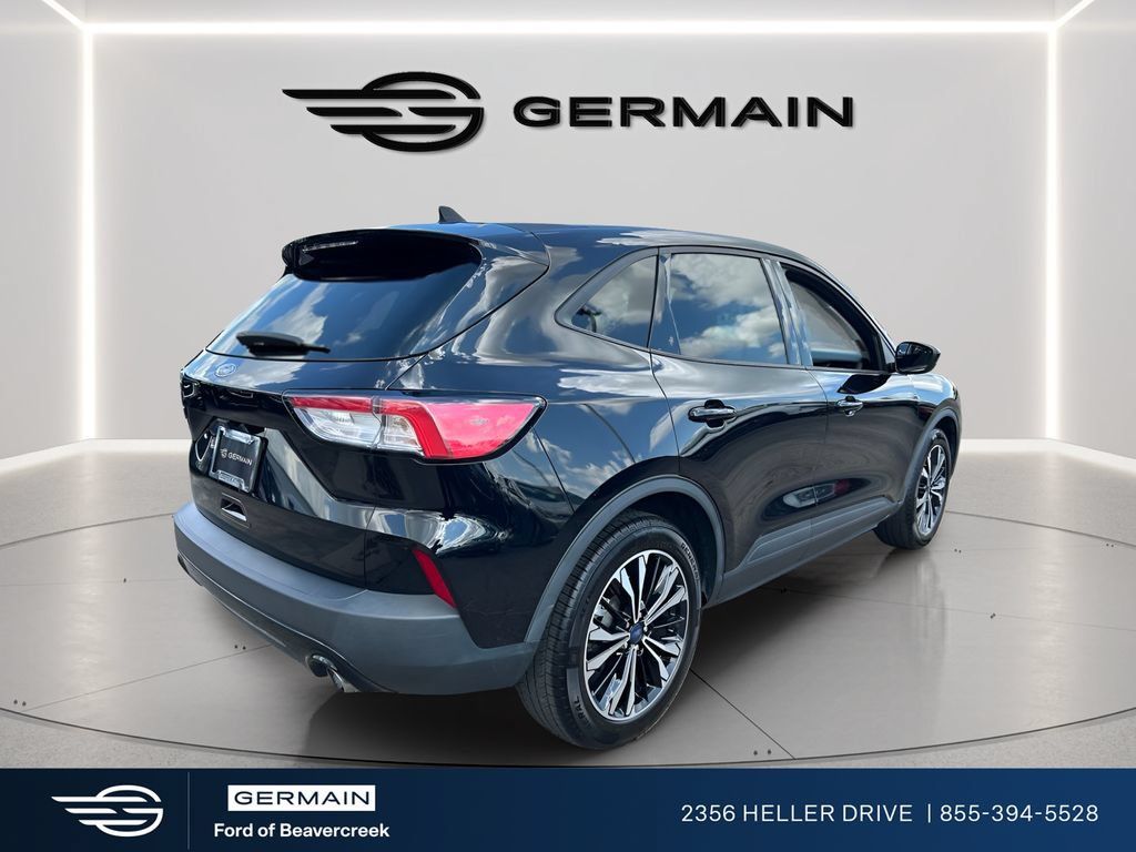 Used 2022 Ford Escape SE w/ SE Sport Appearance Package FWD image 8