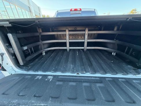 Used 2018 GMC Sierra 1500 SLT image 8