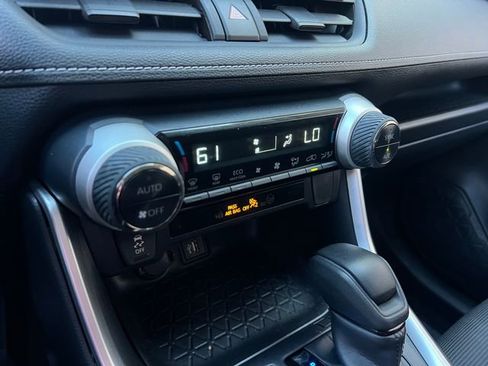 Used 2023 Toyota RAV4 LE image 24