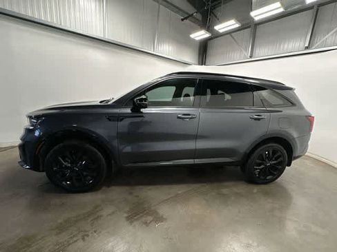 Used 2021 Kia Sorento SX image 2