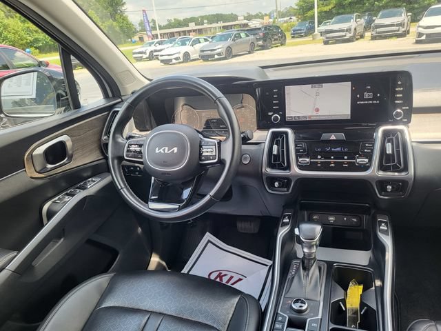 Certified 2023 Kia Sorento X-Line EX AWD/4WD image 16