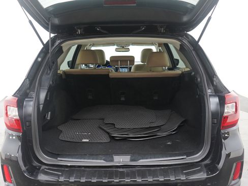 Used 2015 Subaru Outback 3.6R Limited image 16